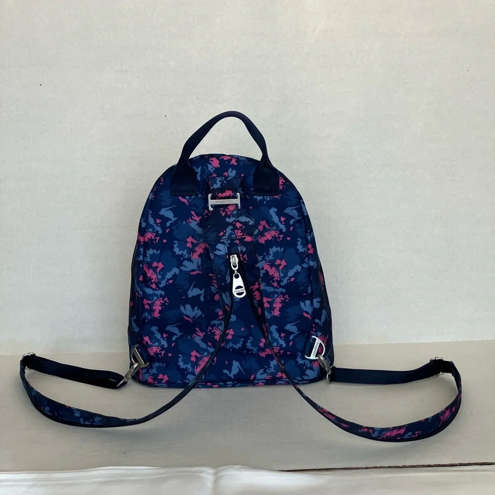 Baggalini backpack - Picture 2 of 6